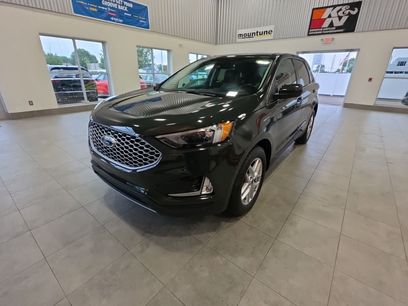 Used 2024 Ford Edge SEL w/ Convenience Package
