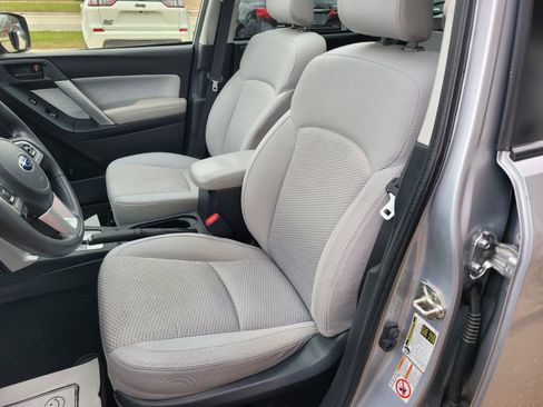 Used 2018 Subaru Forester 2.5i Premium w/ All-Weather Package AWD/4WD image 17