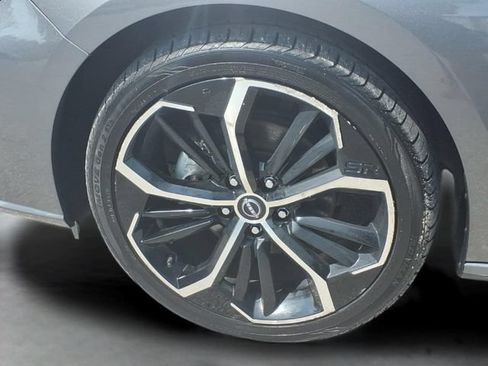 Used 2024 Nissan Altima 2.5 SR FWD image 18