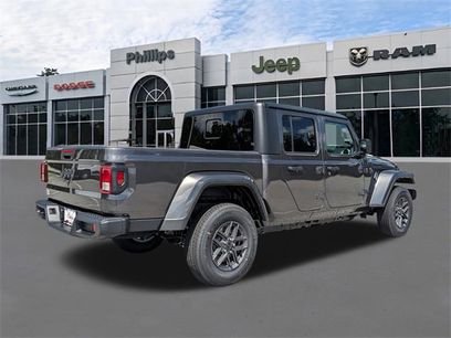 New 2025 Jeep Gladiator Sport