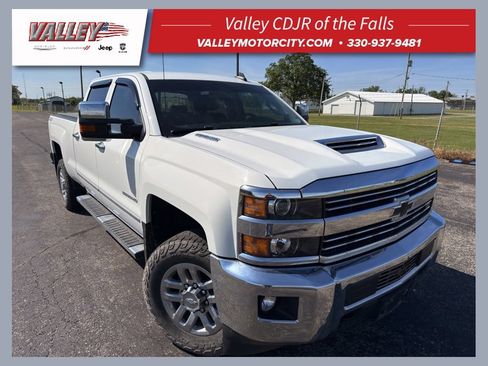 Used 2019 Chevrolet Silverado 2500 LTZ w/ Duramax Plus Package AWD/4WD image 1