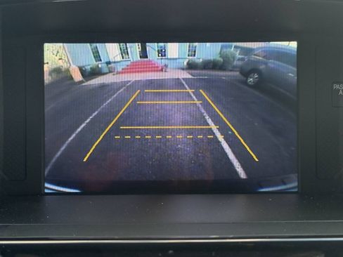 Used 2015 Honda Pilot SE image 16