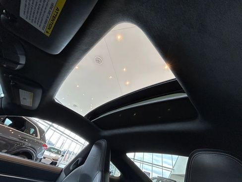 Used 2022 Porsche 911 Turbo S image 9