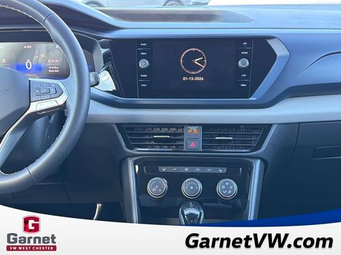 Certified 2023 Volkswagen Taos SE image 18