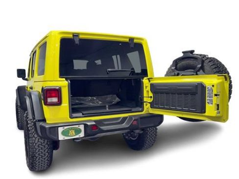 Used 2022 Jeep Wrangler Unlimited Sport w/ Xtreme Recon 35" Tire Package AWD/4WD image 8
