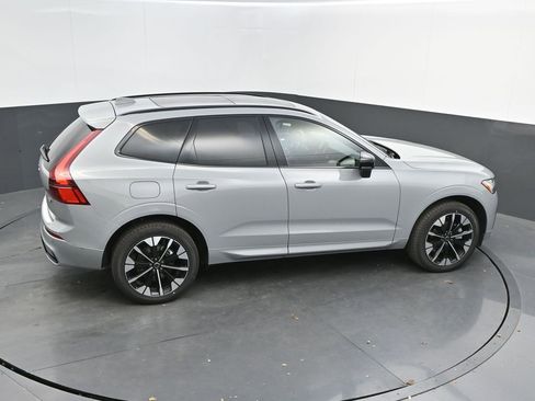 New 2026 Volvo XC60 B5 Plus w/ Protection Package Premier AWD/4WD image 36