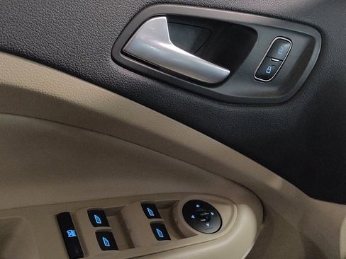 Used 2018 Ford Escape SE w/ Ford Safe & Smart Package image 27