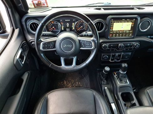 Used 2020 Jeep Wrangler Unlimited Sahara AWD/4WD image 12