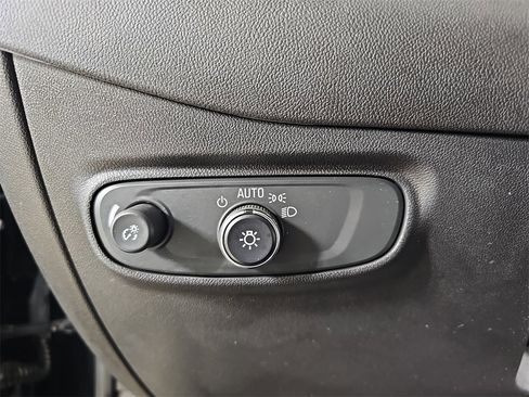 Certified 2023 Chevrolet Equinox LT image 33