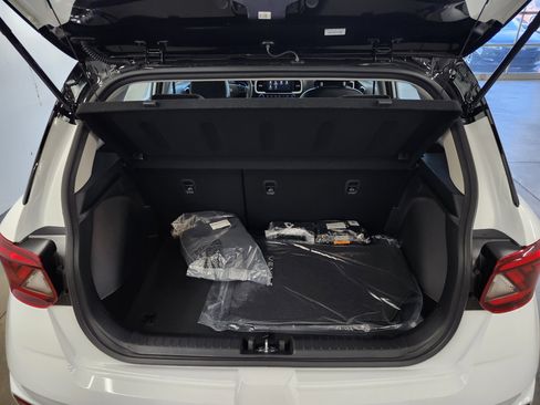 New 2026 Hyundai Venue SEL FWD image 16