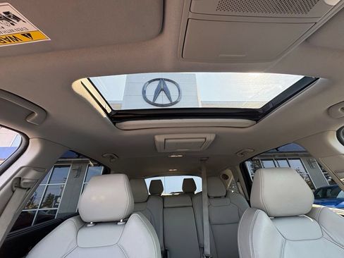Used 2017 Acura MDX w/ Tech & Entertainment Pkg AWD/4WD image 28