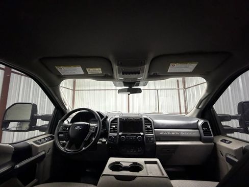 Used 2020 Ford F250 XLT w/ XLT Value Package AWD/4WD image 16