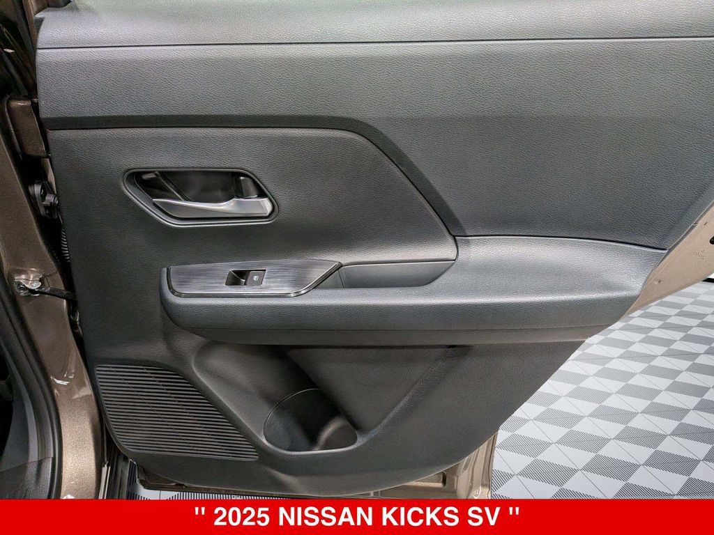 Certified 2025 Nissan Kicks SV w/ SV Premium Package AWD/4WD image 32