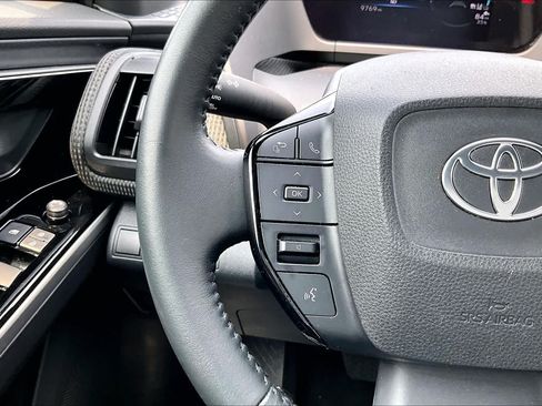 Used 2025 Toyota bZ4X FWD w/ Weather Package image 23
