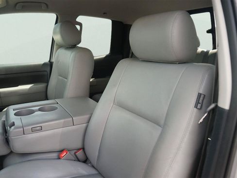 Used 2012 Toyota Tundra 2WD Double Cab w/ Tow Pkg image 10