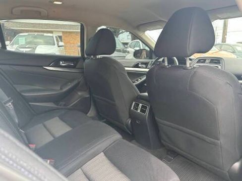 Used 2019 Nissan Maxima 3.5 S w/ Floor Mat Group FWD image 6