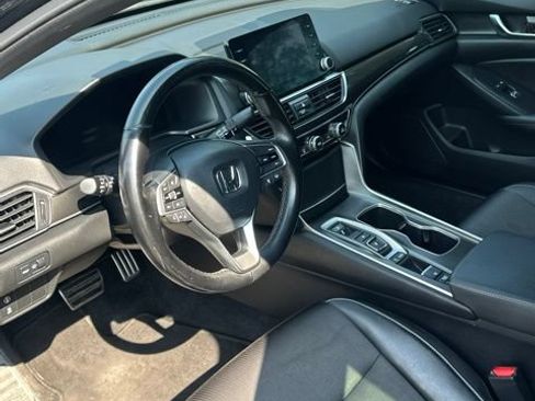 Used 2019 Honda Accord Sport image 5
