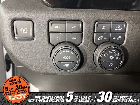 Certified 2025 Chevrolet Silverado 2500 LTZ w/ LTZ Plus Package image 30