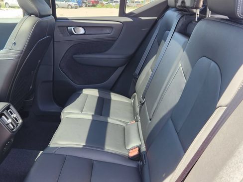Used 2025 Volvo XC40 B5 Plus w/ Climate Package AWD/4WD image 10