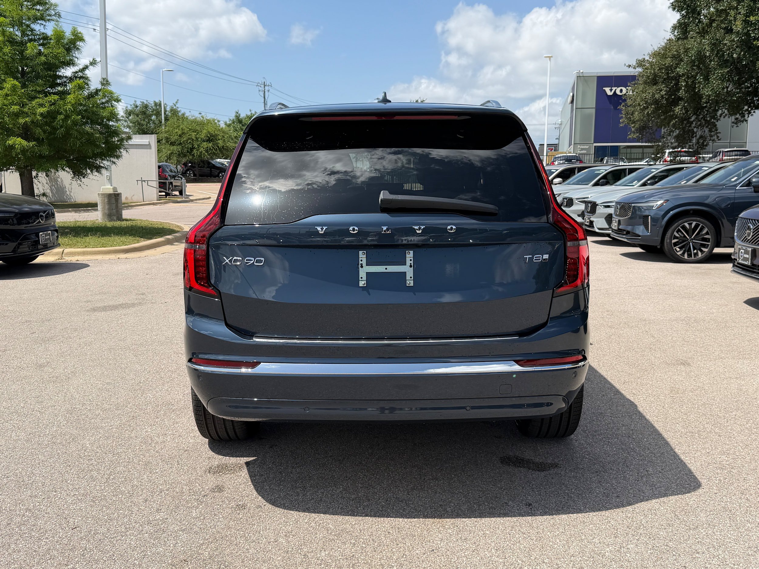 New 2026 Volvo XC90 T8 Plus w/ Protection Package Premier AWD/4WD image 5