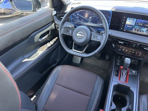 New 2025 Nissan Kicks SR image 19