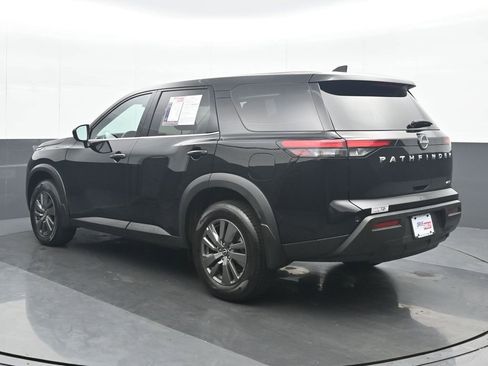 Used 2025 Nissan Pathfinder S AWD/4WD image 4