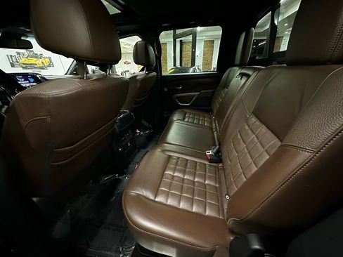 Used 2020 Nissan Titan Platinum Reserve w/ Moonroof Package image 15