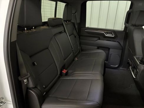 Used 2025 GMC Sierra 2500 SLT w/ SLT Premium Package image 16