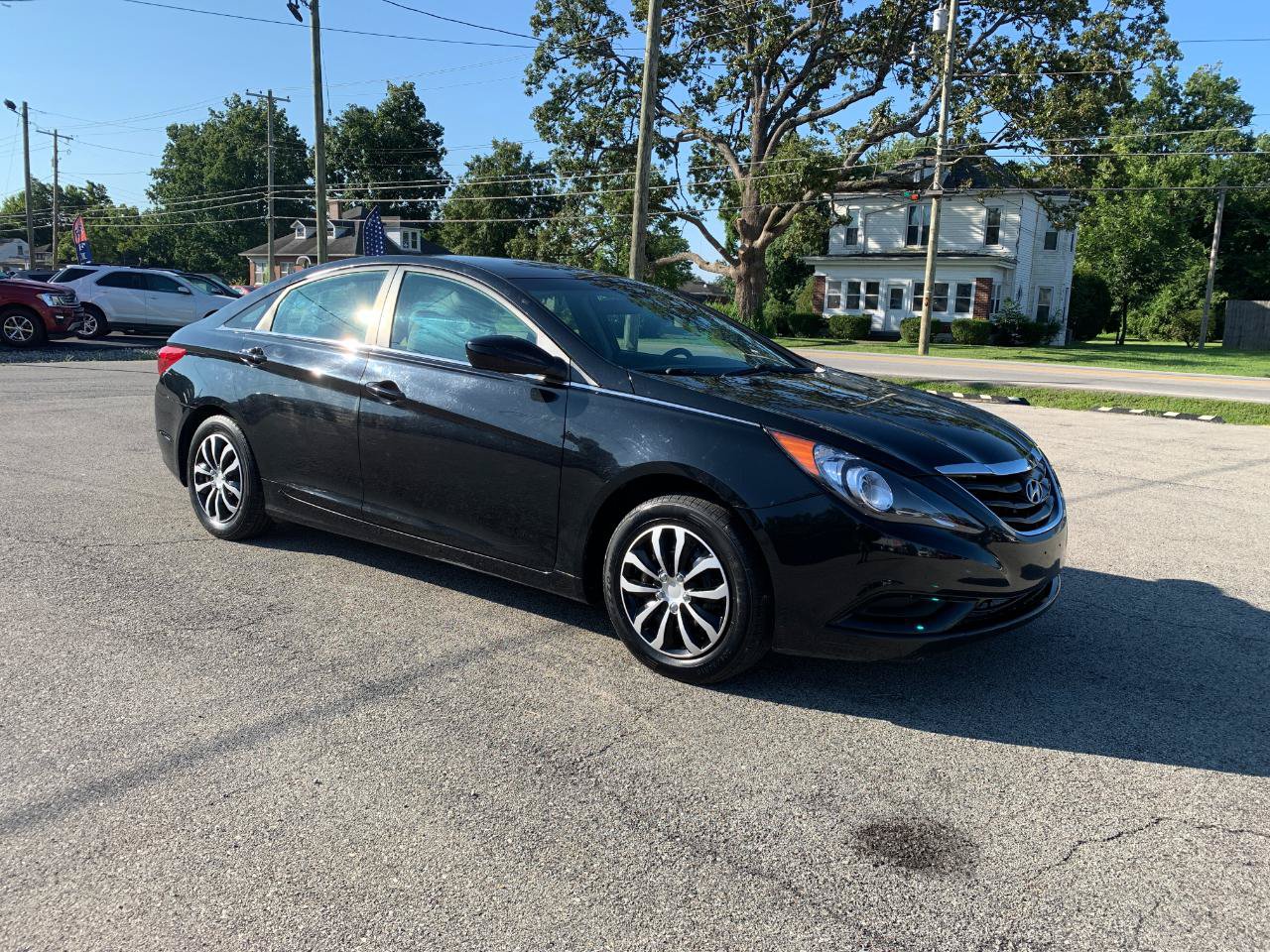 Used 2011 Hyundai Sonata GLS FWD image 2