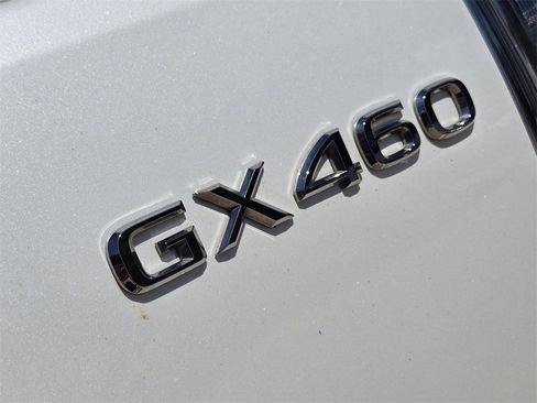 Used 2022 Lexus GX 460 Premium image 16
