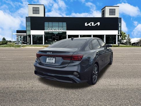 Used 2023 Kia Forte LXS image 6