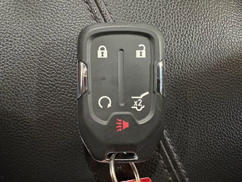 Used 2022 GMC Terrain SLE w/ Driver Convenience Package image 23