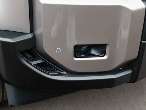 Used 2025 Toyota Land Cruiser image 12