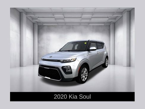Used 2020 Kia Soul LX image 1