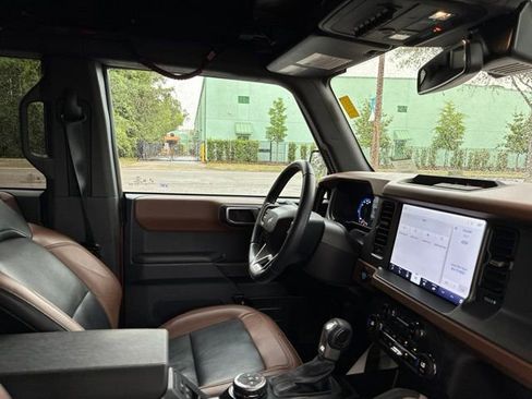 Used 2024 Ford Bronco Outer Banks AWD/4WD image 23