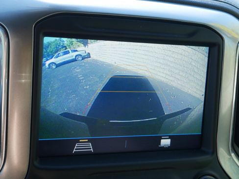 Certified 2022 Chevrolet Silverado 2500 LT w/ Convenience Package image 20