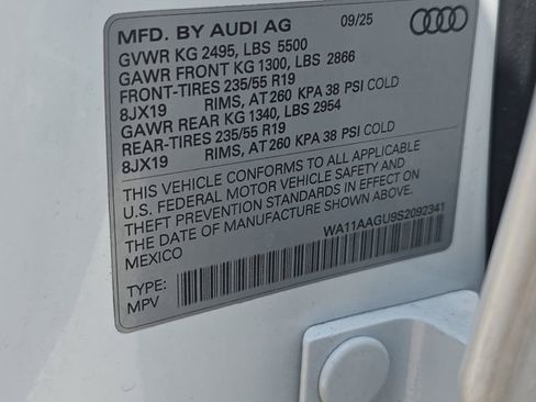 Used 2025 Audi Q5 Premium w/ Convenience Package AWD/4WD image 39