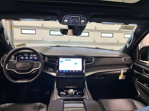 New 2026 Jeep Grand Wagoneer Limited AWD/4WD image 28