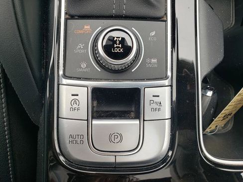 Certified 2022 Kia Telluride EX w/ EX Premium Package AWD/4WD image 21