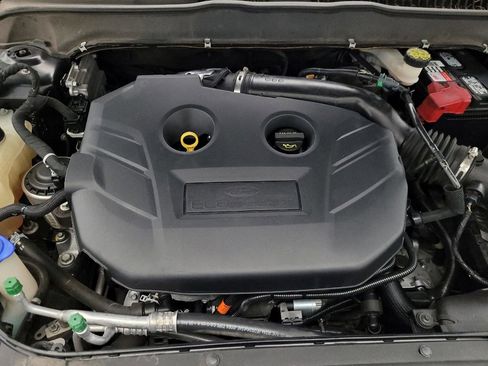 Used 2017 Ford Fusion Platinum image 30