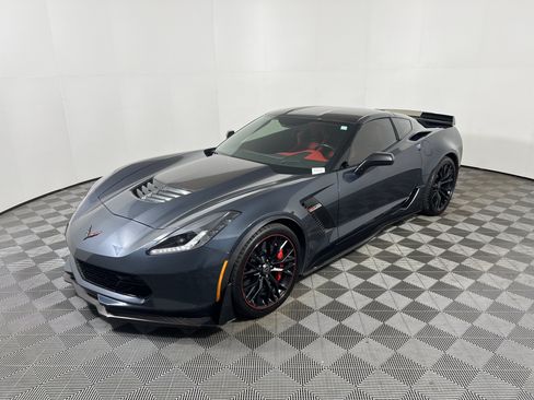 Used 2019 Chevrolet Corvette Z06 RWD image 9