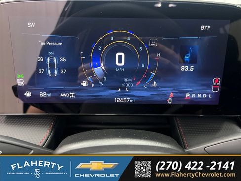 Used 2025 Chevrolet Equinox RS w/ Safety and Technology Package AWD/4WD image 29