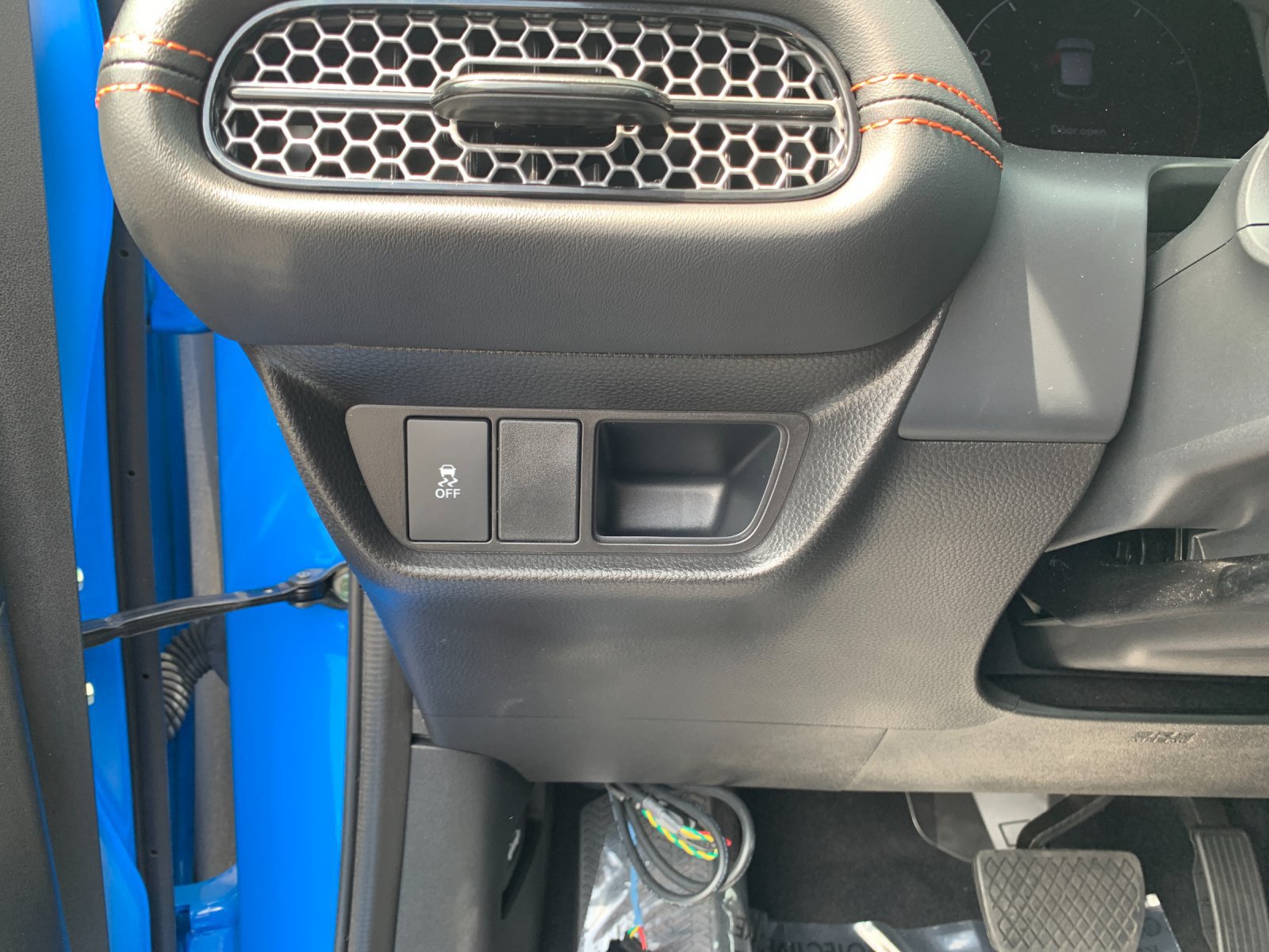 Certified 2026 Honda HR-V Sport image 31