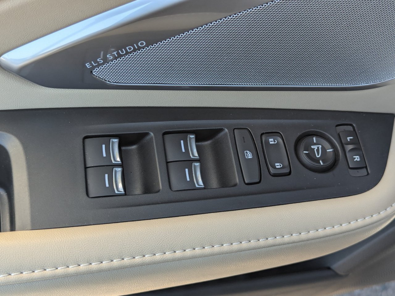 Certified 2023 Acura RDX w/ Technology Package FWD image 22