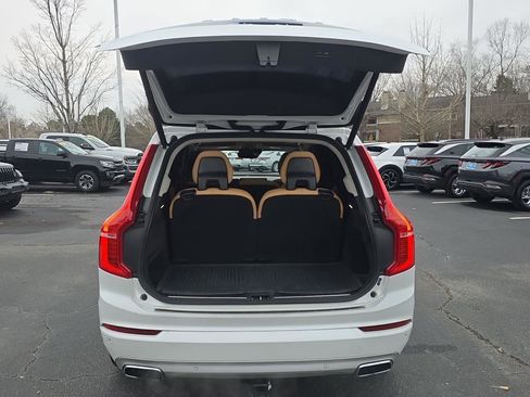 Used 2016 Volvo XC90 T6 Momentum w/ Momentum Plus Package image 7