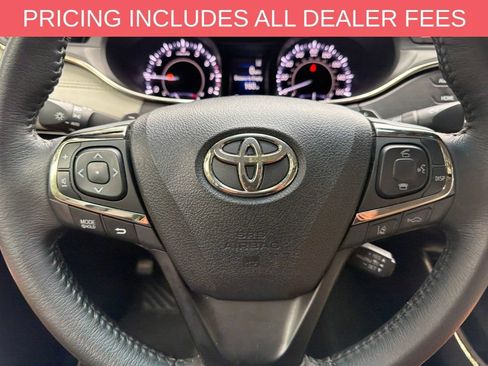 Used 2018 Toyota Avalon XLE Premium FWD image 16