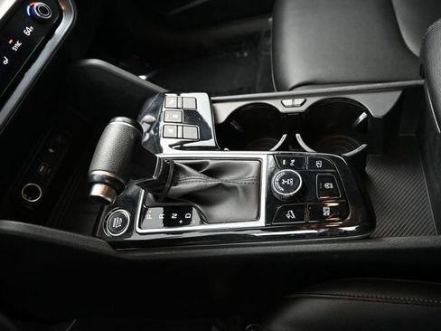 Used 2023 Kia Sportage EX image 23