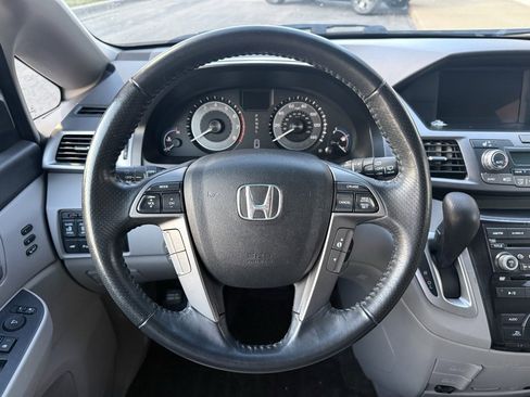 Used 2013 Honda Odyssey Touring image 19