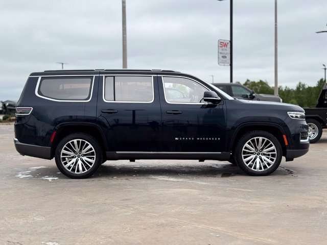 Used 2022 Jeep Grand Wagoneer Series III w/ Rear Seat Video Group 1 AWD/4WD image 5