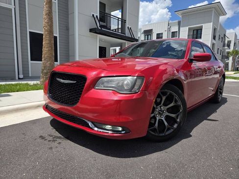 Used 2015 Chrysler 300 S RWD image 1